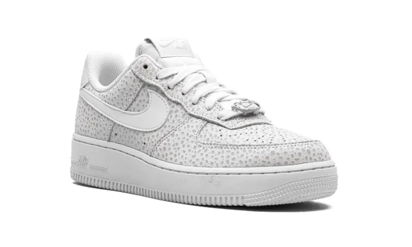 Nike Lifestyle AIR FORCE 1 '07 WMNS 'Grey'